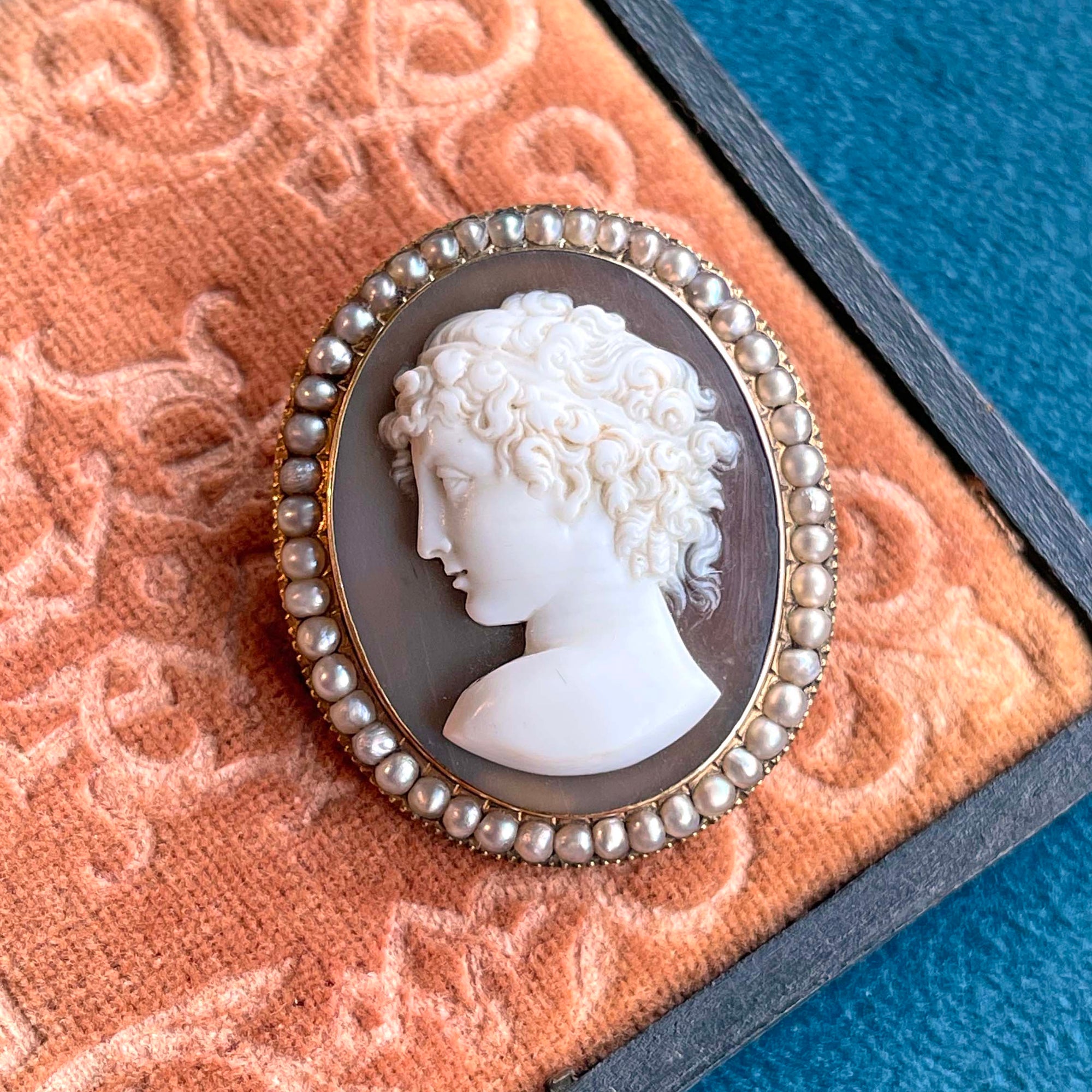 Antique Gold Cameo of a Woman Brooch in Pearl Frame