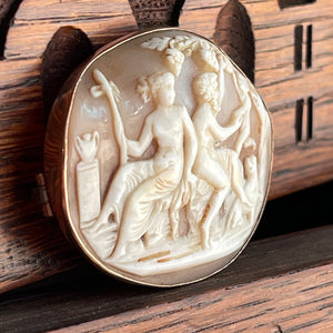 Victorian Shell Cameo Brooch in 9k Gold, Bacchus and Ariadne Mythological Scene, c. 1850