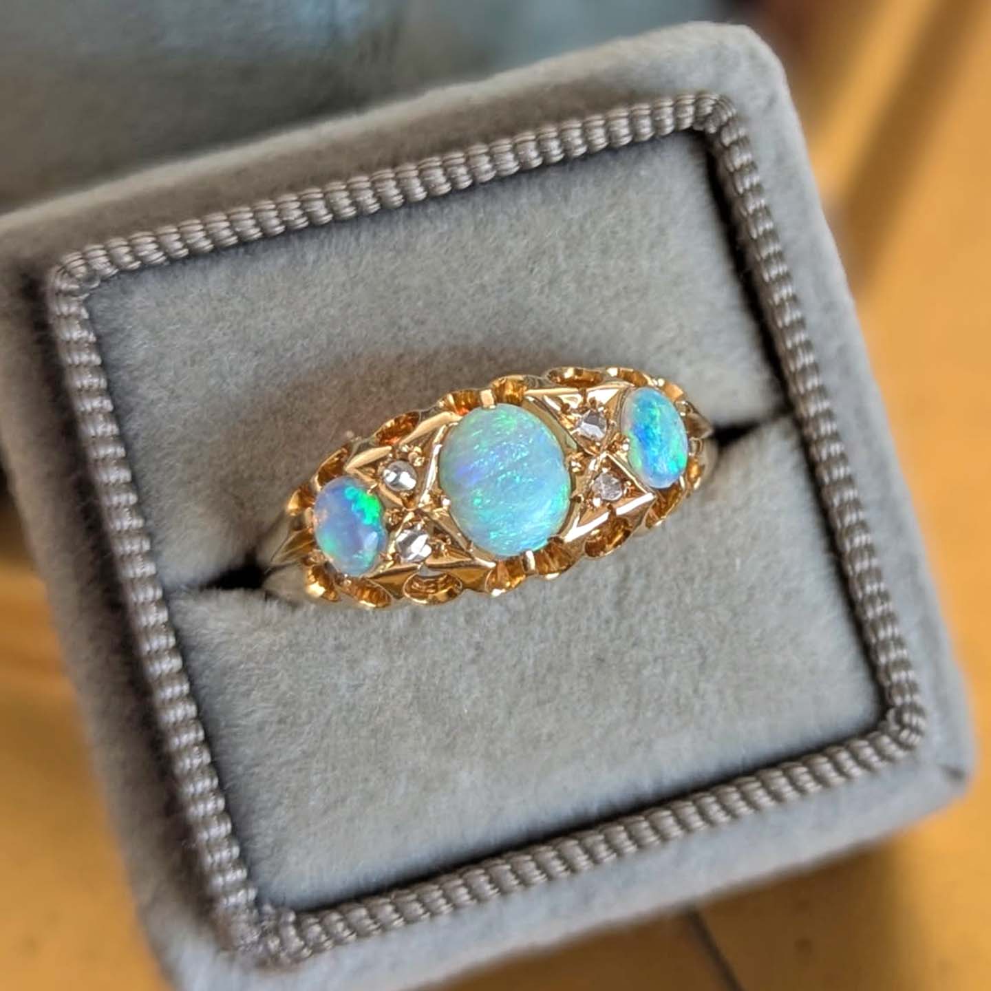 Opal Diamond Gold Ring 3 Stone