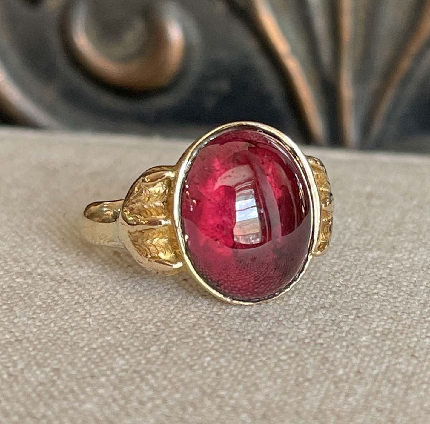 Victorian Large Gold Cabochon Garnet Ring