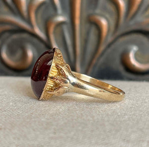 Victorian Large Gold Cabochon Garnet Ring