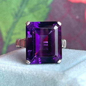 Vintage Art Deco Platinum Amethyst Ring