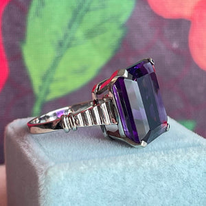 Vintage Art Deco Platinum Amethyst Ring