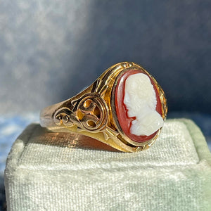 Victorian 15K Carnelian Shakespeare Cameo Ring