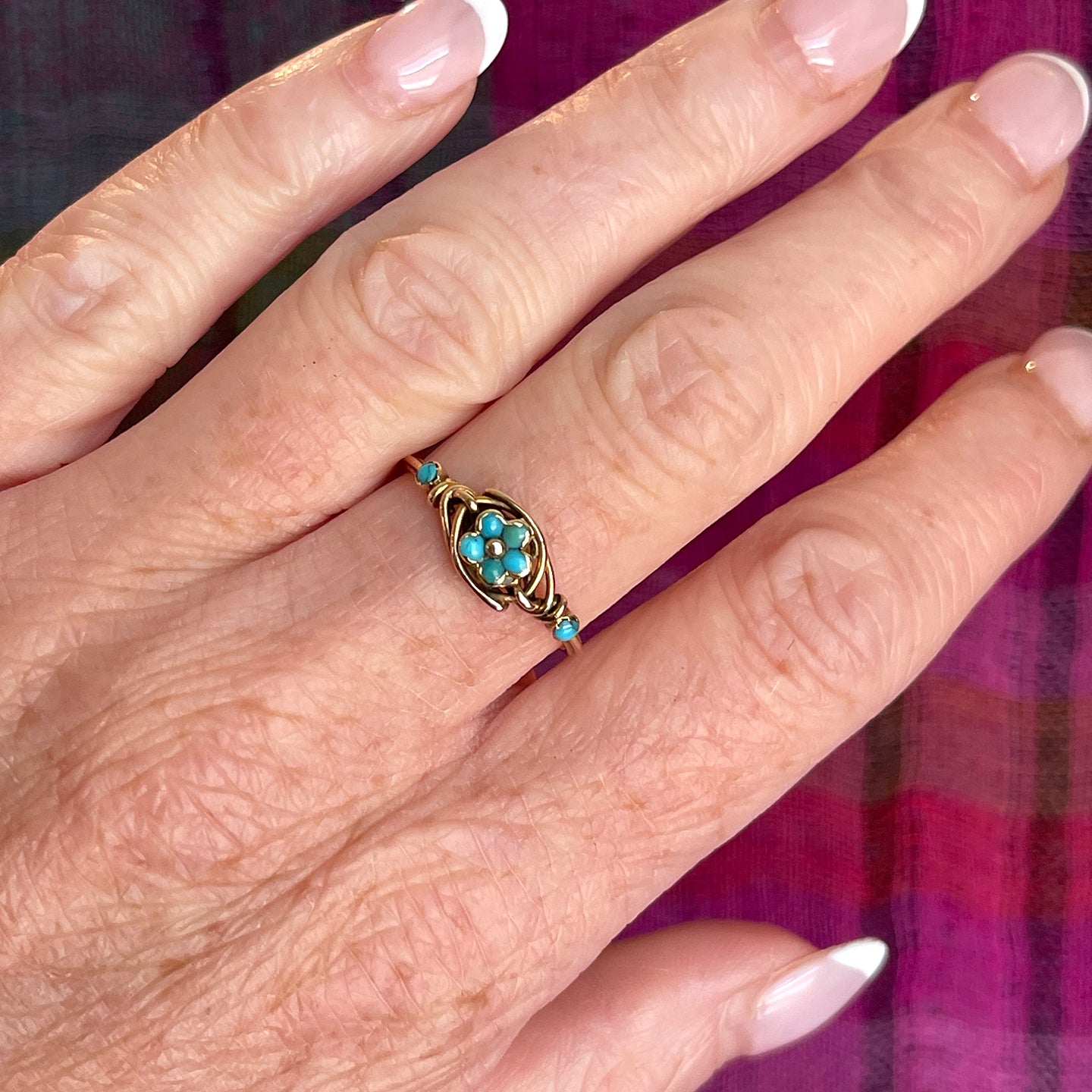 Victorian Turquoise Forget-Me-Not Ring in 15K Gold, c. 1870