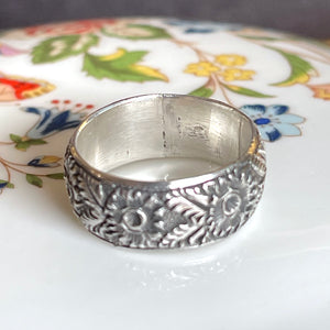 Victorian Silver Floral Band Ring, Birmingham 1883, Size 7