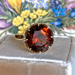 1930s Tourmaline Ring in 18kt Gold: A Rich Autumnal Glow