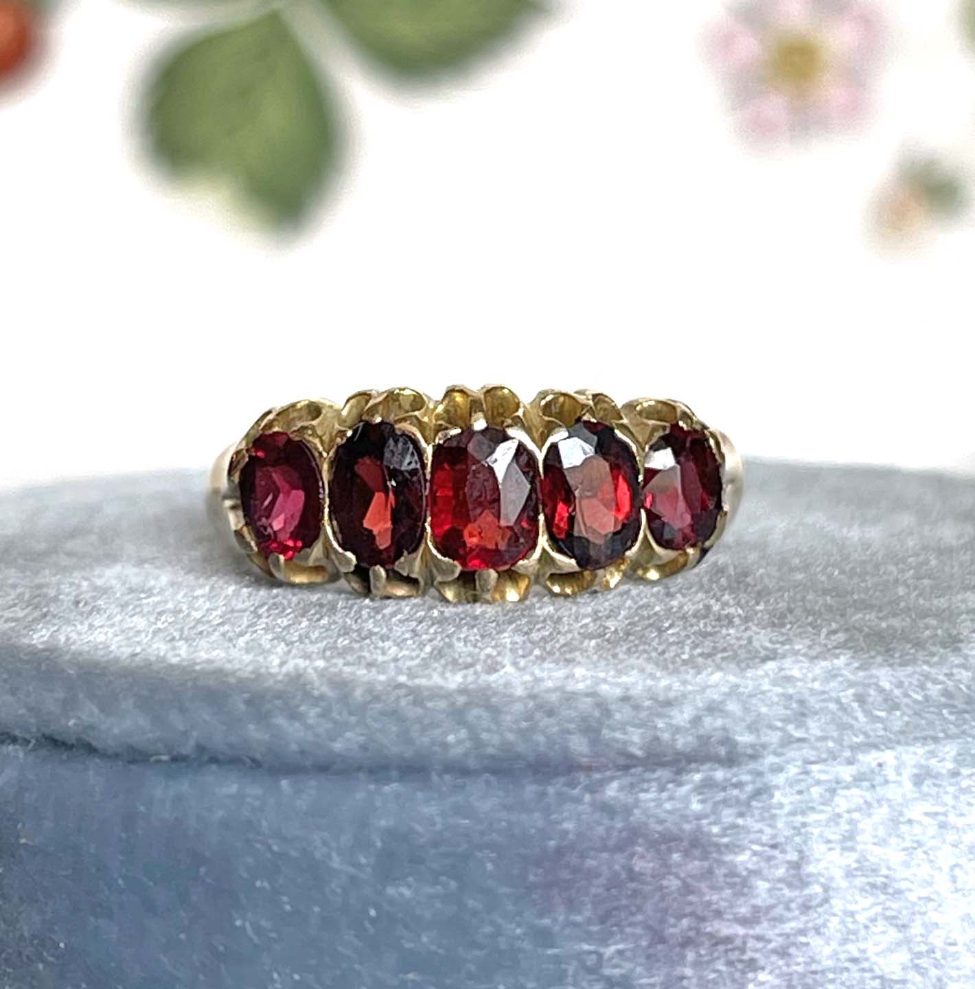 Antique Victorian 18k Gold 5 Stone Garnet Ring