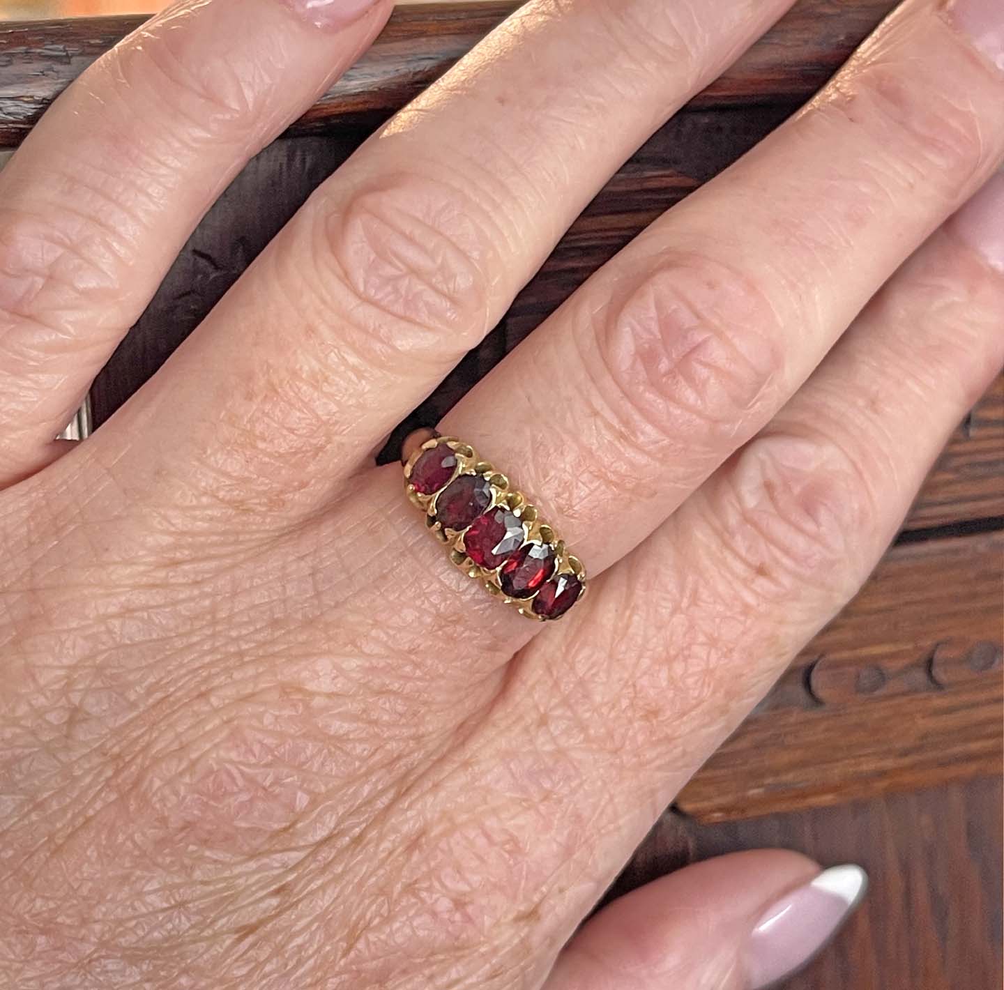 Antique Victorian 18k Gold 5 Stone Garnet Ring