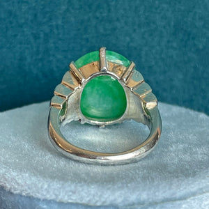 Retro Deco 18K White Gold Jadeite Solitaire Ring, c. 1930–1950