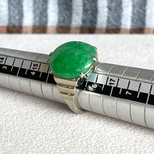 Retro Deco 18K White Gold Jadeite Solitaire Ring, c. 1930–1950