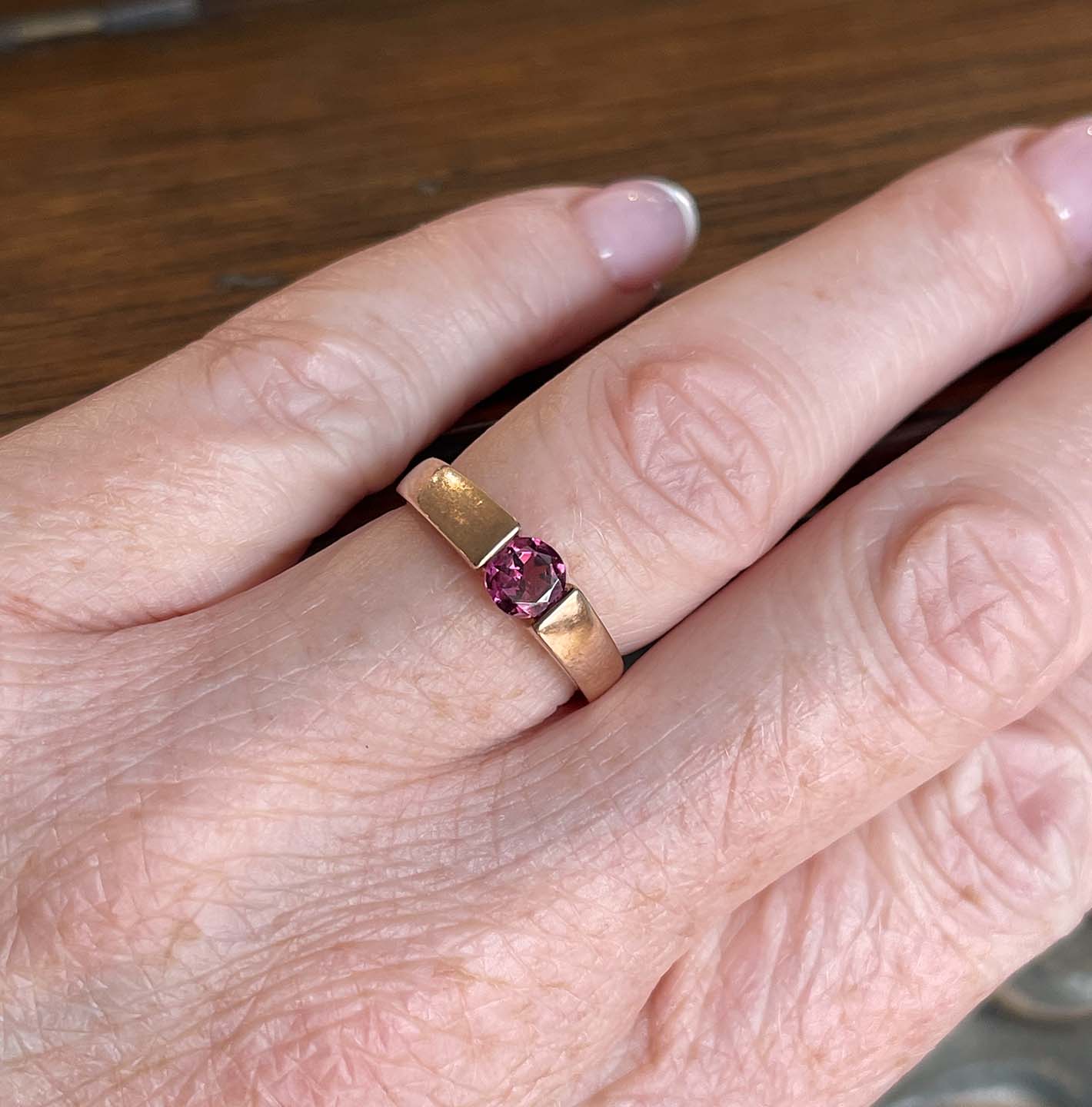 Vintage Rhodalite Garnet Solitaire Ring 9k Gold