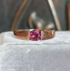 Vintage Rhodalite Garnet Solitaire Ring 9k Gold