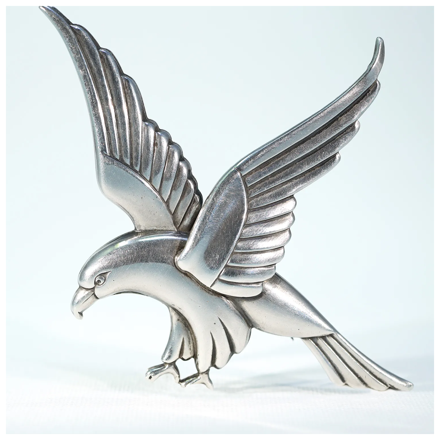 Vintage Art Deco Silver fashion Bird Brooch